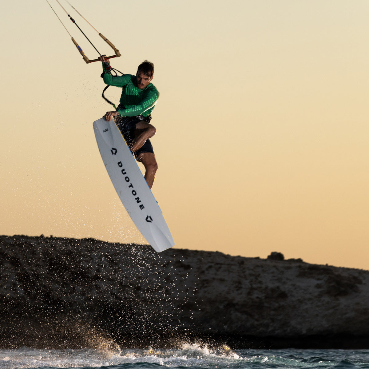 Duotone Click Bar 2026