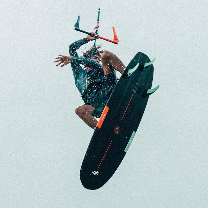 F-One Magnet Carbon - Kiteshop.com