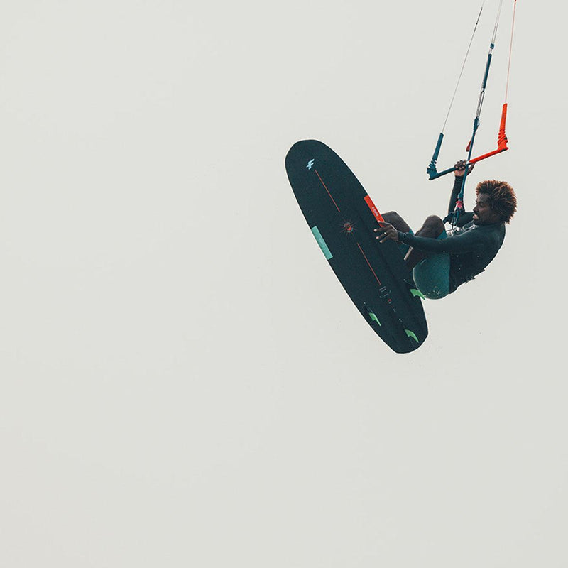 F-One Magnet Carbon - Kiteshop.com