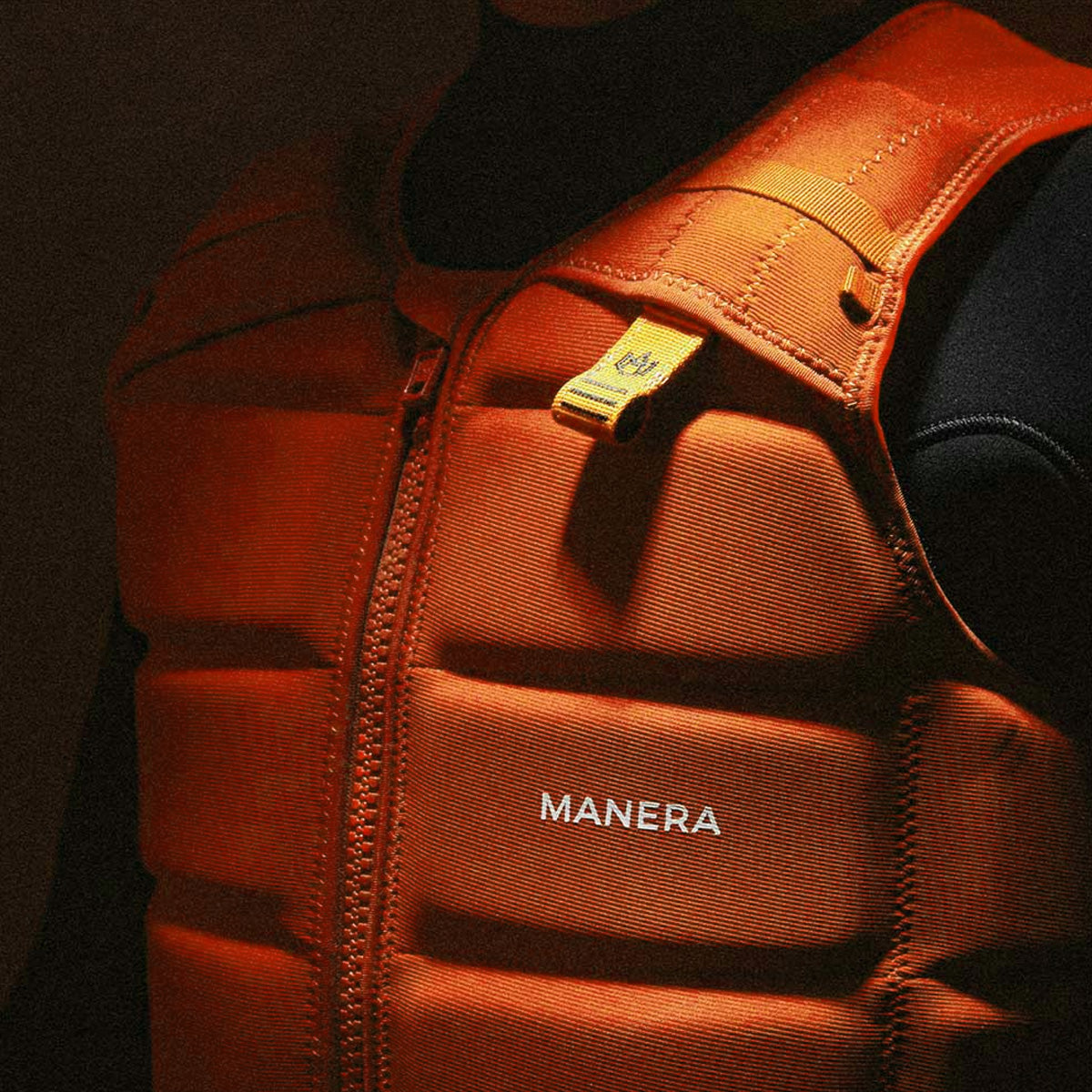 Manera React Vest